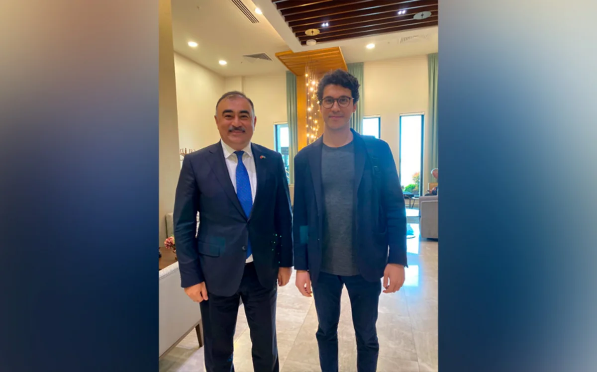 Səfir kosmik stansiyaya göndəriləcək Azərbaycan əsilli mühəndislə görüşüb