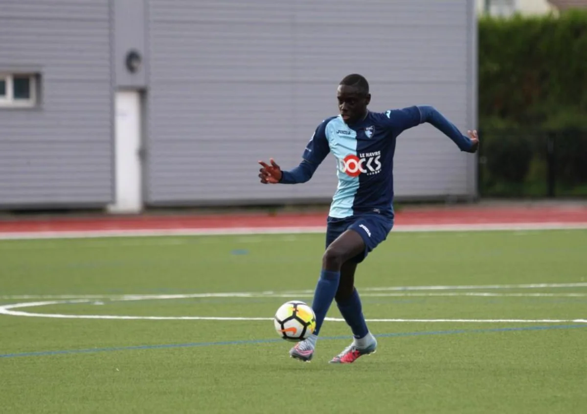 Fransa klubunun 18 yaşlı futbolçusu vəfat edib