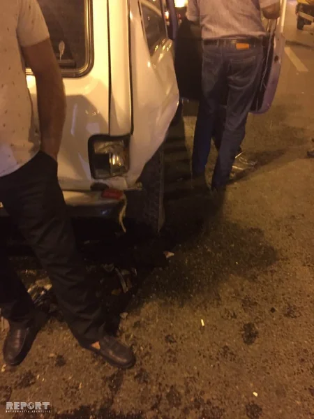 Bakıda yüksək sürətlə gedən BMW zəncirvari yol qəzası törədib - YENİLƏNİB - FOTO - VİDEO