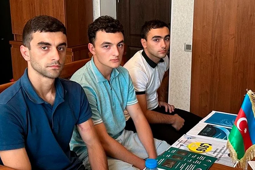 Azərbaycanda saxlanılan 3 erməniyə ailələri ilə əlaqə yaratmaq imkanı yaradılıb