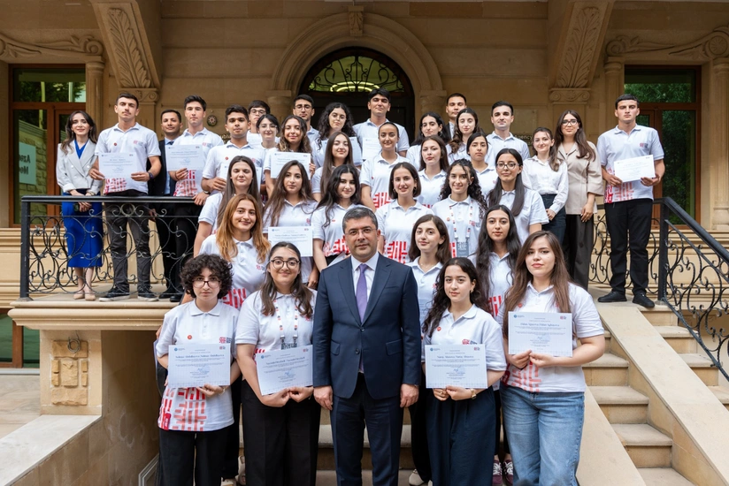 III Şuşa Qlobal Media Forumuna qatılan “MEDİA Könüllülərinə təşəkkürnamələr verilib