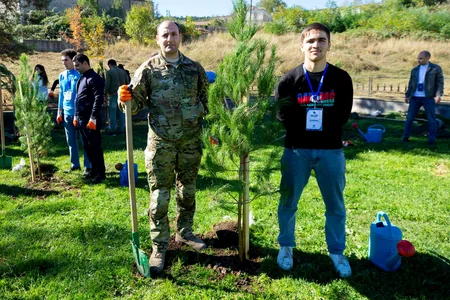 Şəhid övladları Şuşada ağacəkmə aksiyasında iştirak ediblər
