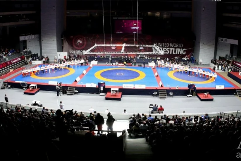 ​Azərbaycanın qadın güləşçisi Avropa çempionatının finalına yüksəlib