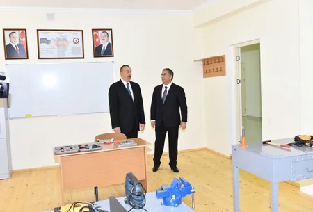 Salyan şəhərində 2 saylı tam orta məktəbin yeni binası istifadəyə verilib