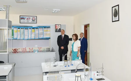 Azərbaycan ​Prezidenti Texniki-Humanitar Liseydə yenidənqurma işlərindən sonrakı vəziyyətlə tanış olub