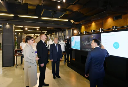Prezident İlham Əliyev Bakıda Elektron Hökumətin İnkişafı Mərkəzinin inzibati binasının açılışında iştirak edib - YENİLƏNİB