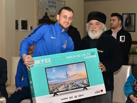 Azərbaycan millisinin üzvləri müharibə əlilləri pansionatında olublar
