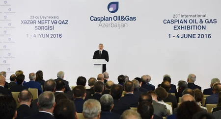 Prezident: Neftin kəskin ucuzlaşmasına baxmayaraq, Azərbaycanın iştirakçısı olduğu iri layihələr vaxtında gerçəkləşdiriləcək