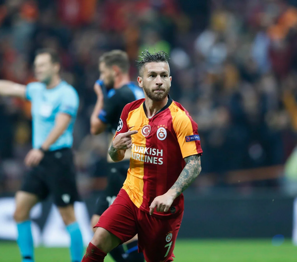 Qalatasaray hücumçusunu göndərdi