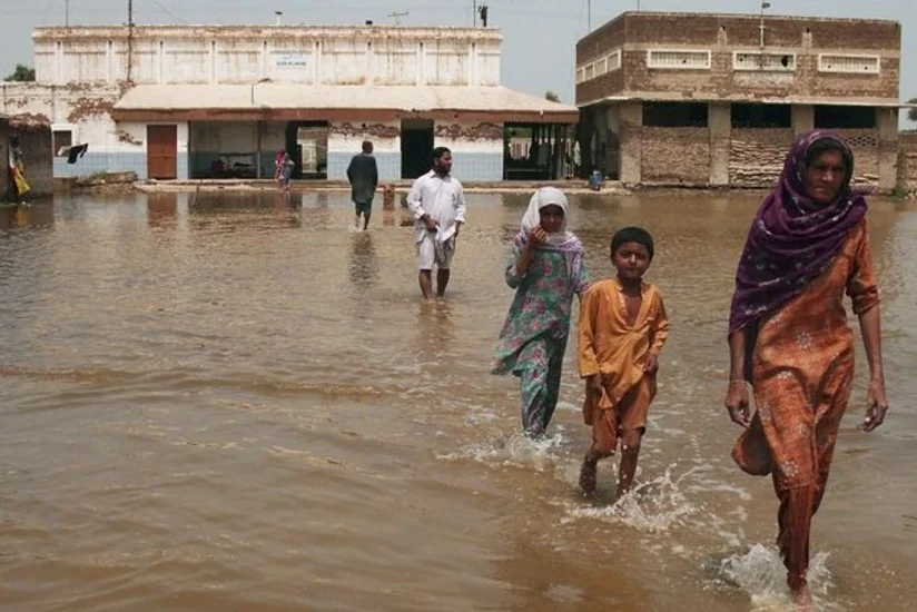 Из-за мощных ливней на юге Индии погибли не менее четырех человек