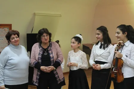 Fikrət Əmirovun anadan olmasının 94 illiyi qeyd olunub