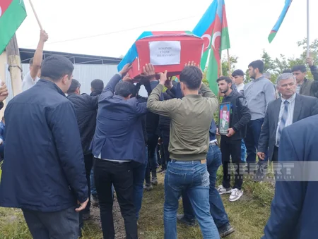 Sabirabadda Birinci Qarabağ müharibəsinin şəhidi dəfn edilib - YENİLƏNİB