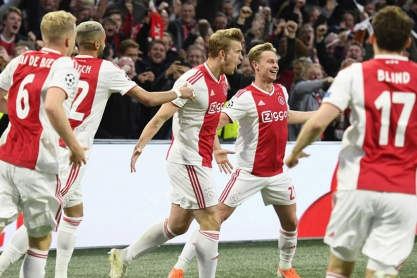 ПАОК и Аякс сыграли вничью в матче третьего квалификационного раунда Лиги чемпионов