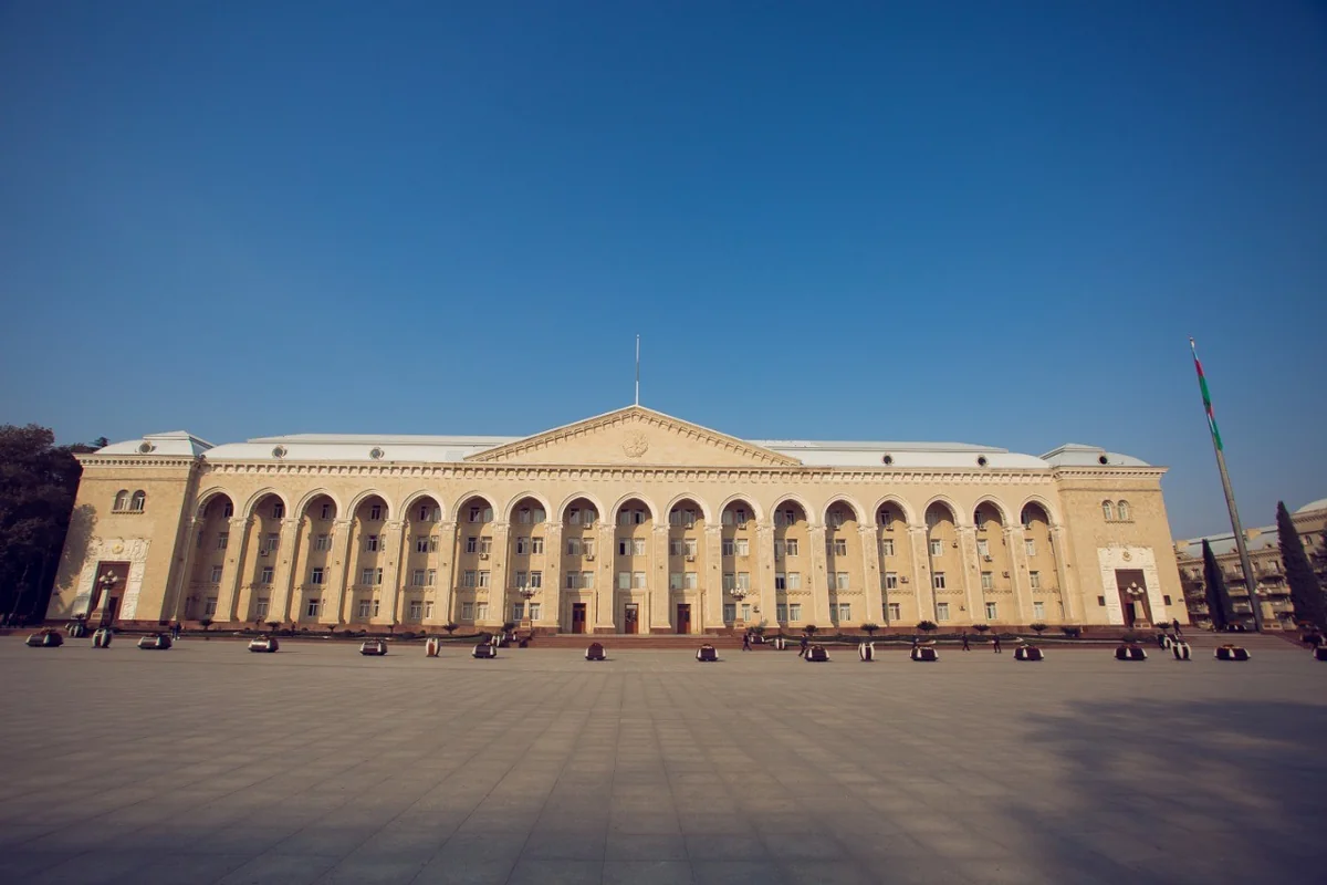 Gəncədə teatr binası və idman sarayının inşasına daha 19 mln manat xərclənəcək