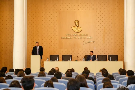 Gənc diplomatlar hərəkat yaradıblar - FOTOLAR