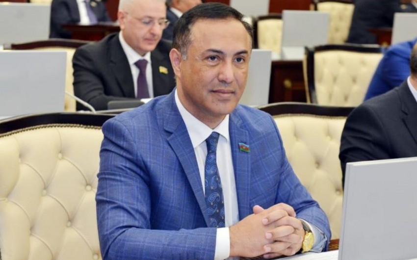 Elman Nəsirov: Sosial şəbəkə ilə bağlı qanun qəbul edilməlidir
