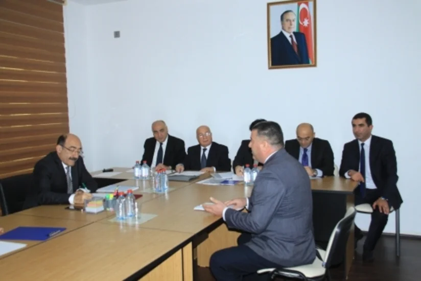 Əbülfəs Qarayev Ağsu rayonunda vətəndaşları qəbul edib