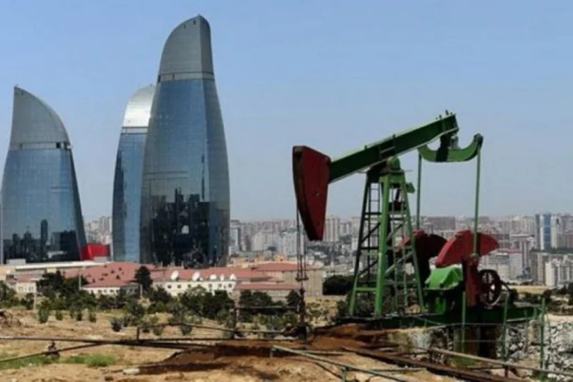 Azerbaijani oil price declines on market