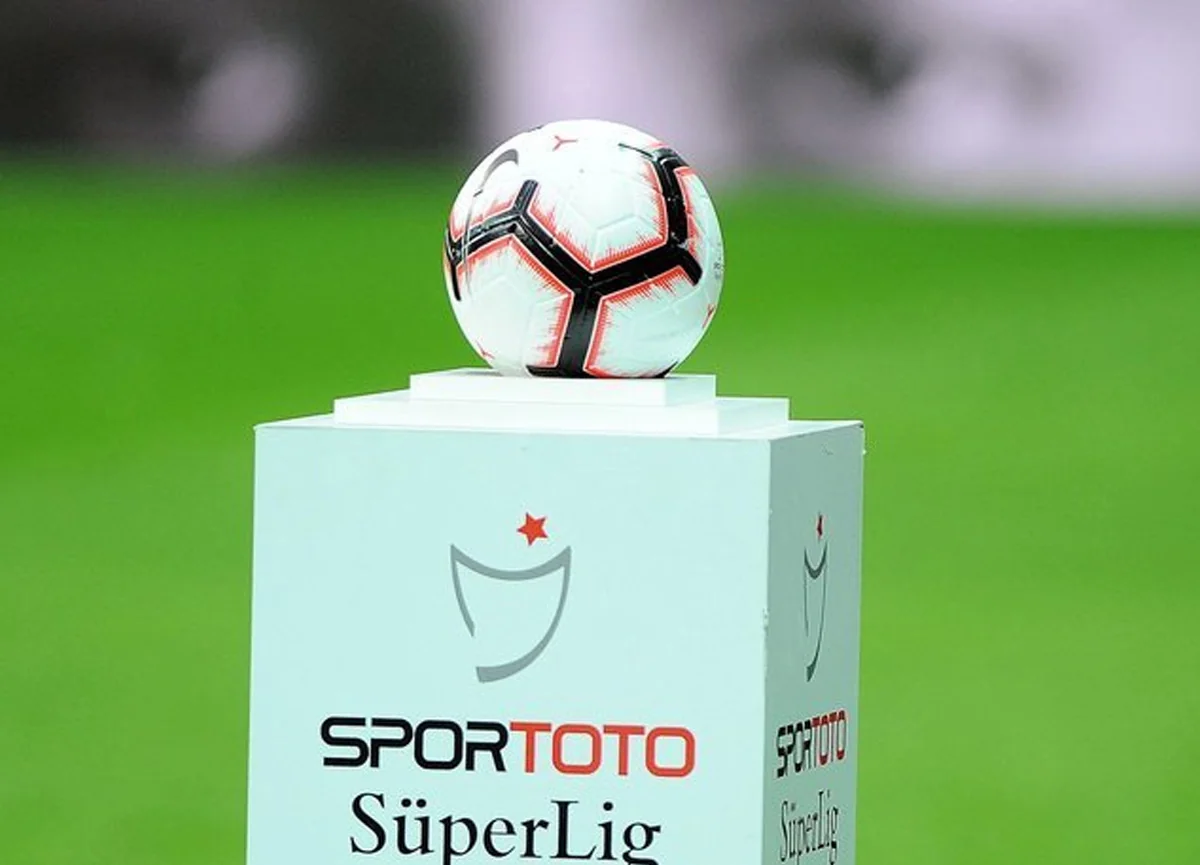 Türkiyə çempionatının oyunu qəzada ölən futbolçuya görə təxirə salınıb