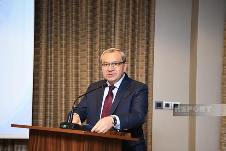 Tələbələr üçün Media və uşaq hüquqları adlı dərs vəsaiti təqdim edilib