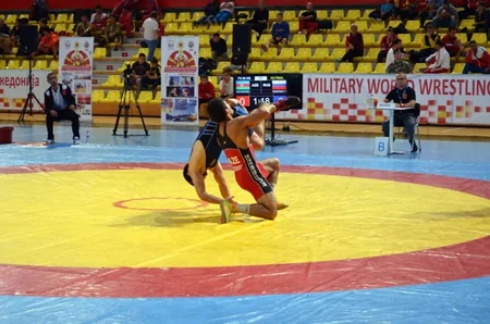 Azərbaycanın sərbəst güləşçisi Makedoniyada keçirilən hərbçilərin dünya çempionatında qızıl medal qazanıb