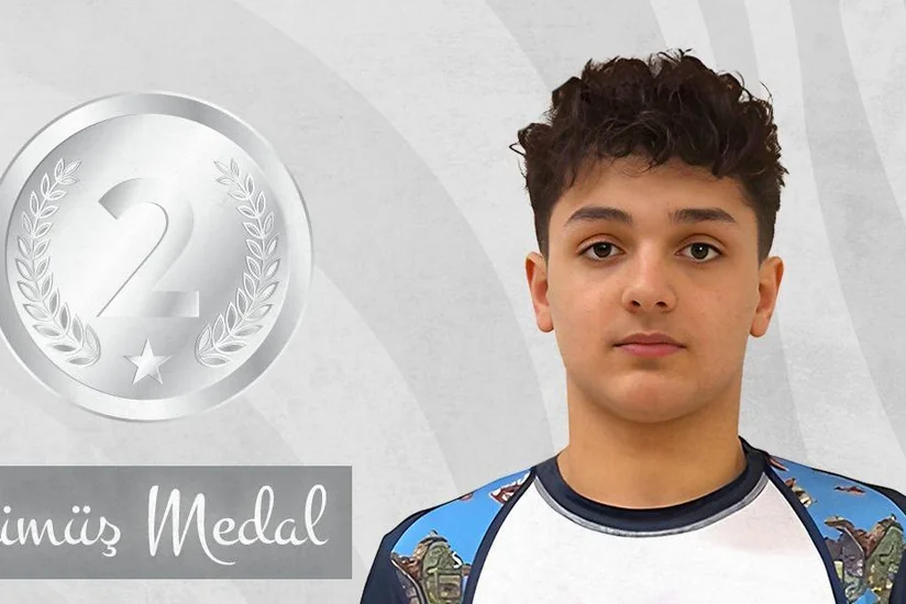 Azərbaycanın paraüzgüçüsü Fransada gümüş medal qazanıb