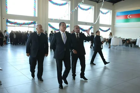 Gəncədə yeni avtovağzal kompleksi açılıb