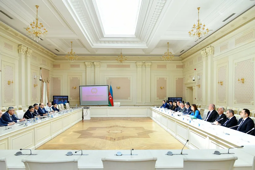 Ali Məhkəmədə təbii inhisar subyektlərinin rəhbərlikləri ilə görüş keçirilib