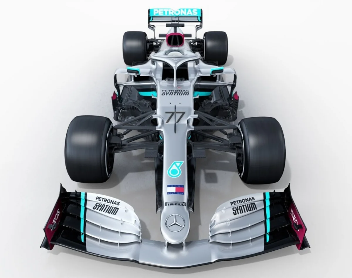 Formula 1: Mercedes yeni bolidinin görüntülərini yaydı - FOTOLAR