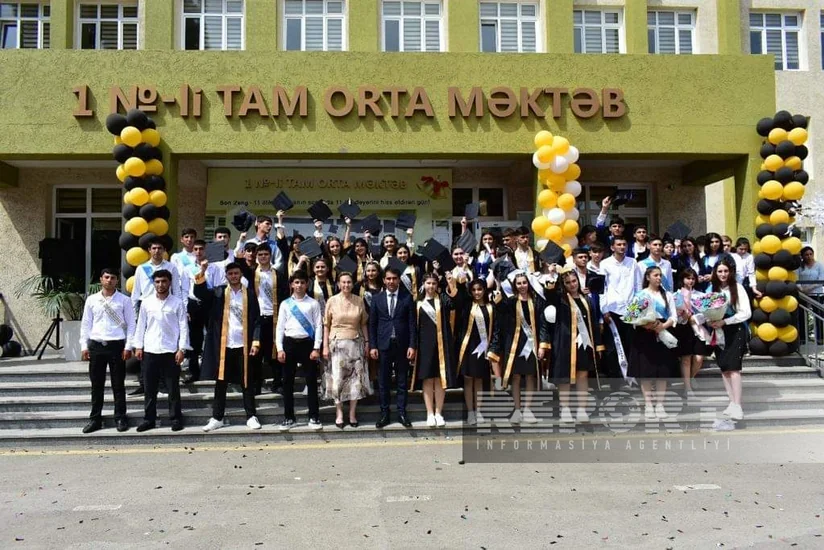 Biləsuvarda bir sinfin bütün şagirdləri ali məktəbə qəbul olub