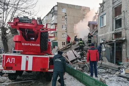 Rusiyada binanın çökməsi nəticəsində 5 nəfər həlak olub