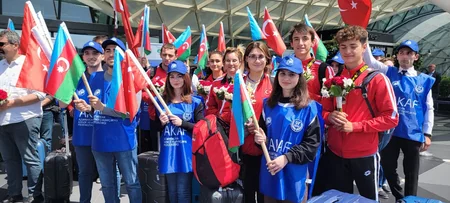 Türkiyə avarçəkənləri beynəlxalq yarış üçün Bakıya gəlib