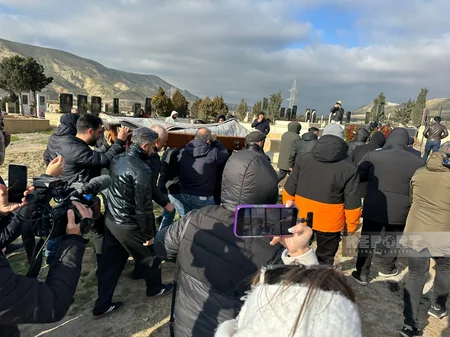 Aktyor Azər Baxşəliyev dəfn olunub - YENİLƏNİB-3