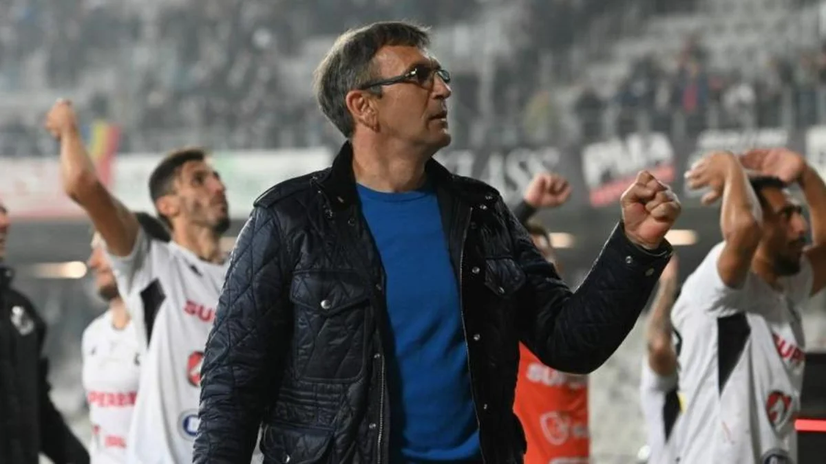 Regekampfla maraqlanan Rumıniya klubu digər yerli mütəxəssisə tapşırılır