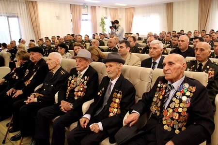 Müdafiə nazirinin müavini II Dünya müharibəsi veteranları ilə görüşüb