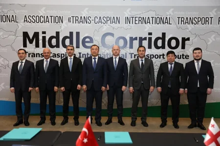 Orta Dəhliz üzrə tarif dərəcələri və yüklərin daşınma planı təsdiq edilib