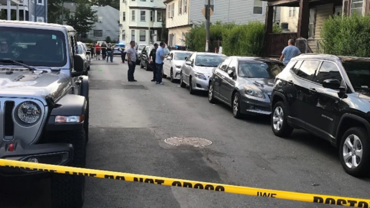 Стрельба в Бостоне, есть пострадавшие