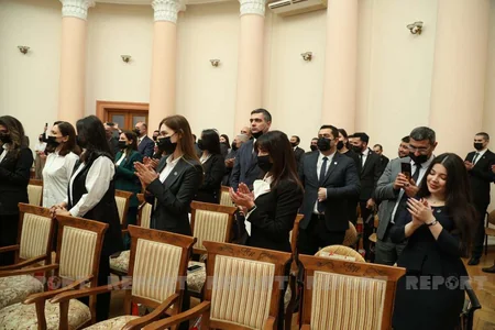 Azərbaycanda daha 113 yeni vəkil and içib