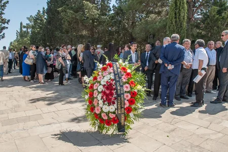Görkəmli rejissor Zəfər Nemətov Fəxri Xiyabanda anılıb