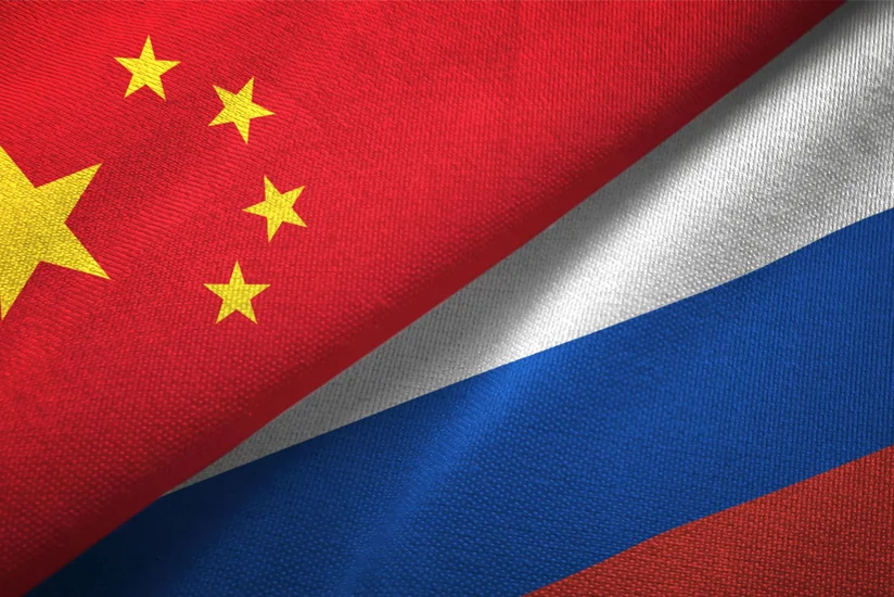 Главы МИД России и Китая проводят переговоры в рамках ШОС
