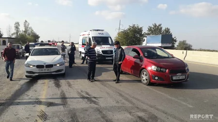 Kürdəmirdə mikroavtobus qəzaya düşüb, xəsarət alanlar var - FOTO - VİDEO - YENİLƏNİB