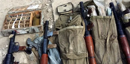 Захвачены брошенные на поле боя вооружение и боеприпасы противника - ФОТО
