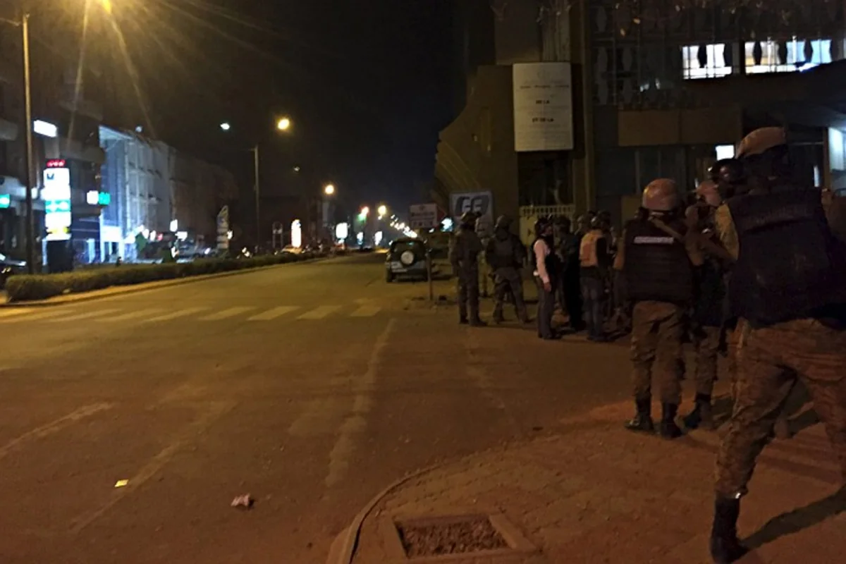 ​Burkina-Fasoda oteldə girov götürülən 30 nəfər azad edilib