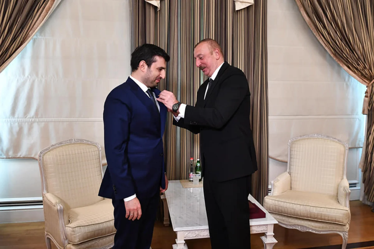 İlham Əliyev Selçuk Bayraktarı Qarabağ ordenilə təltif edib