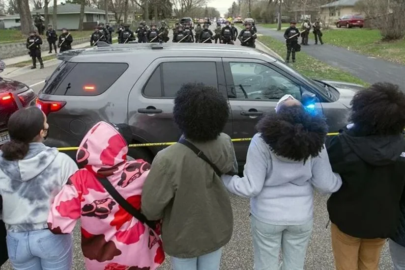 В Нью-Йорке проходят протесты против полицейского насилия