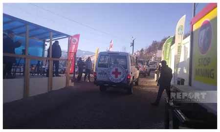 В Ханкенди беспрепятственно проехали автомобили МККК
