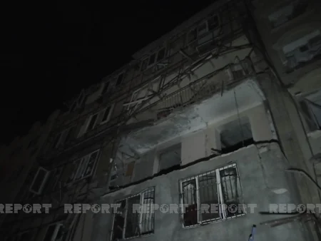 Xırdalanda yaşayış binasında partlayış olub, xəsarət alanlar var