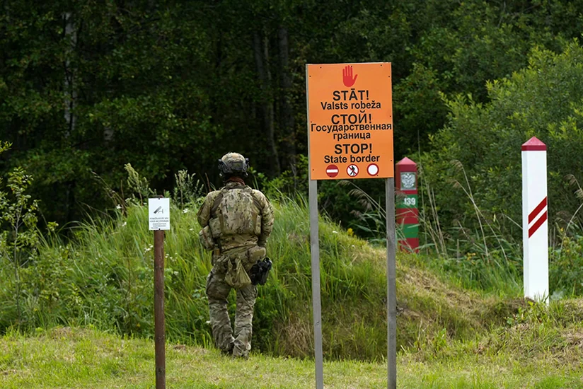 Latviya Rusiyanın müvəqqəti işlər vəkilini çağırıb