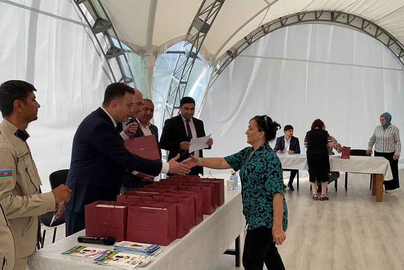 Another group of IDPs leave for Lachin