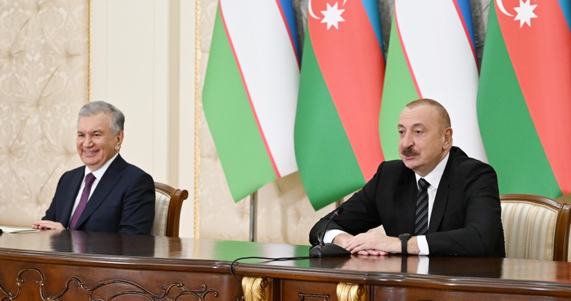 Президент Азербайджана назвал приоритетом инвестиции в Узбекистан